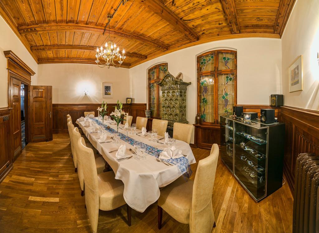 Hotel & Restaurant "Deutscher Kaiser" Perleberg Luaran gambar
