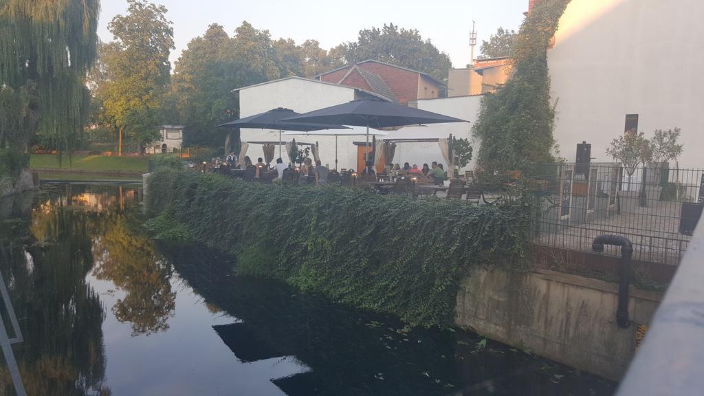 Hotel & Restaurant "Deutscher Kaiser" Perleberg Luaran gambar