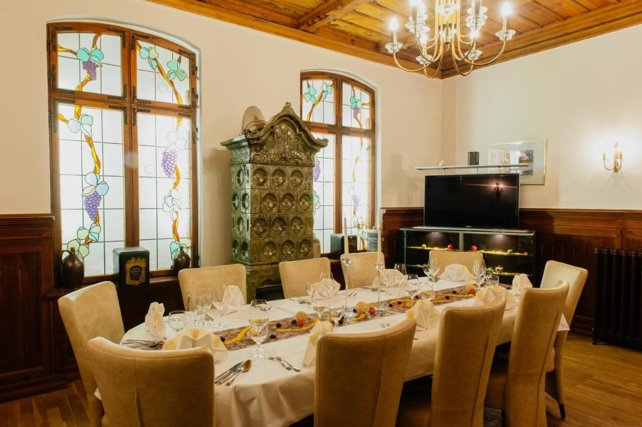 Hotel & Restaurant "Deutscher Kaiser" Perleberg Luaran gambar